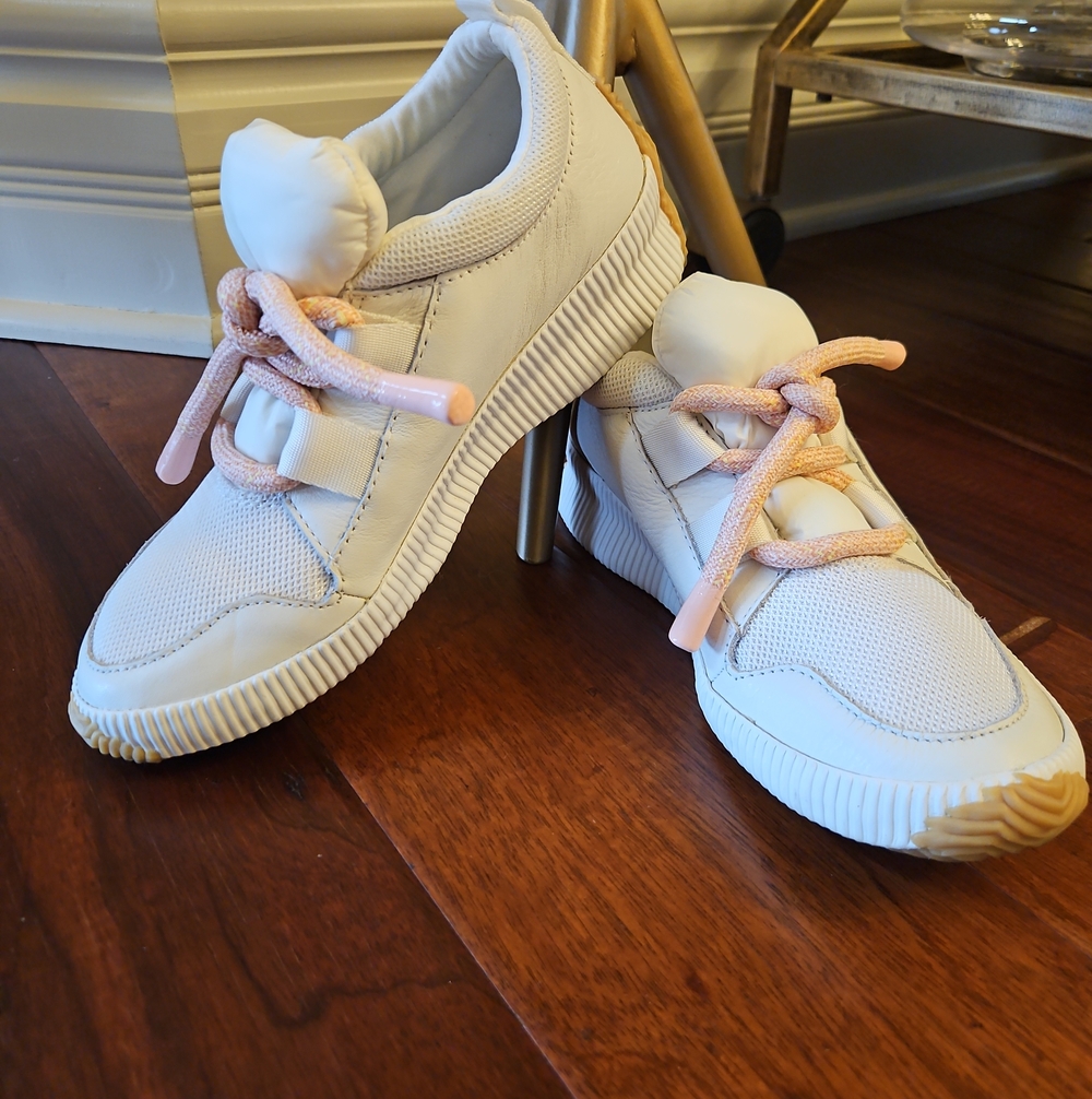 Sorel White Athletic Sneakers with Peach Laces